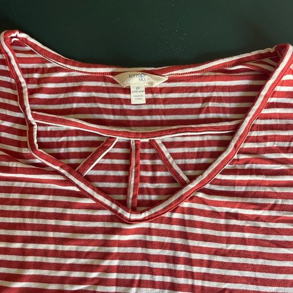 BNWT bundle of 4 plus size tops size 2X - Picture 8 of 10